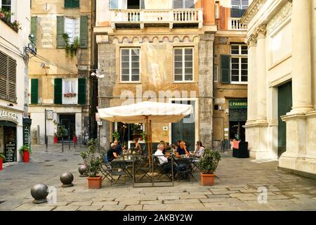 Italien, Ligurien, Genua, kleinen Gassen des historischen Zentrums, Piazza delle Vigne und Chiesa di Santa Maria delle Vigne (Santa Maria delle Vigne Kirche) Stockfoto