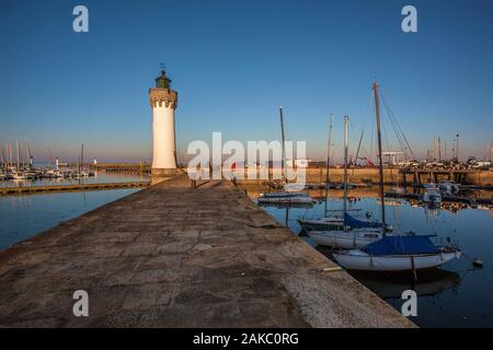 Frankreich, Morbihan, Halbinsel von Quiberon, den Leuchtturm von Port Haliguen Stockfoto