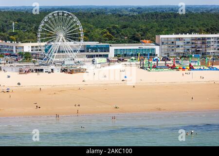 Frankreich, Vendee, St Jean de Monts, der Strand und die großen Rad (Luftbild) Stockfoto