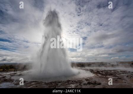 Island, Sudurland, Tal Haukadalur, Geysir, Strokkur Der Geysir Stockfoto