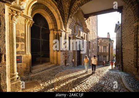 Frankreich, Haute-Loire, Le Puy-en-Velay, Ausgangspunkt der Via Podiensis, einer der Französischen Pilgerwege nach Santiago de Compostela Stockfoto