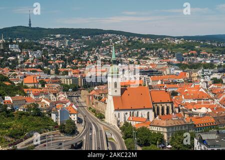 Die Slowakei, Bratislava, St. Martin's Cathedral gebaut im 14. und 15. Jahrhundert und wurde der Krönung Kirche der Herrscher des Königreichs Ungarn von 1563 bis 1830 Stockfoto