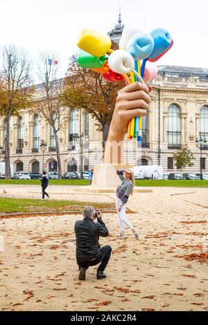 Frankreich, Paris, Tulip Bouquet von Jeff Koons, Sträuße von Tulpen Stockfoto