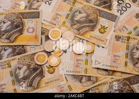 Nahaufnahme der verschiedenen Banknoten und Münzen polnischen Geld, Zloty, PLN Stockfoto