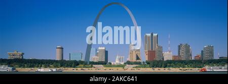 Anzeigen von Arc in City, St. Louis, Missouri, USA Stockfoto