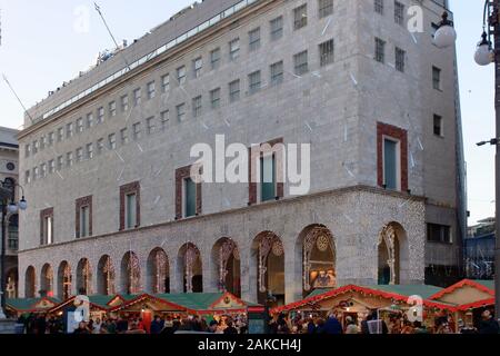 Dome plaza in Mailand zu Weihnachten Stockfoto