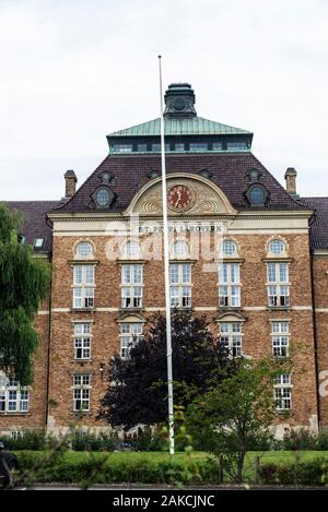 Malmö, Schweden - 29 August, 2019: Klassische Fassade des Sankt Petri Schule in Malmö, Schweden Stockfoto