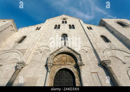 Basilika des Heiligen Nikolaus (Basilica di San Nicola), Bari, Apulien, Italien Stockfoto