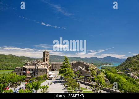 Ainsa, ein Dorf in Aragon, gilt als eines der schönsten Dörfer Spaniens Stockfoto