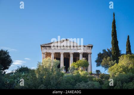 Der Tempel des Hephaistos oder hephaisteion oder früher als Theseion eine gut erhaltene Griechische Tempel. Es handelt sich um einen dorischen Peripteral-tempel und befindet sich unter Stockfoto