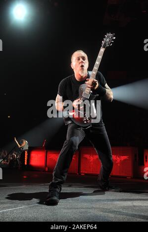 Mailand, Italien, 22. Mai 2009: Metallica World Magnetic Tour '09, live Konzert im Forum von Assago: James Hetfield an der Rhythmusgitarre Stockfoto