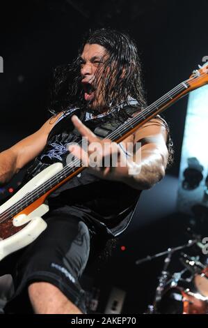 Mailand, Italien, 22. Mai 2009: Metallica World Magnetic Tour '09, live Konzert im Forum von Assago: Robert Trujillo am Bass Stockfoto