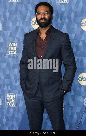 Pasadena, USA. 08 Jan, 2020. PASADENA, LOS ANGELES, Kalifornien, USA - Januar 08: Nicholas Pinnock kommt an ABC des Fernsehens der TCA Winter Press Tour 2020 im Langham Huntington Hotel statt am 8. Januar 2020 in Pasadena, Los Angeles, Kalifornien, Vereinigte Staaten. (Foto von Xavier Collin/Image Press Agency) Quelle: Bild Presse Agentur/Alamy leben Nachrichten Stockfoto