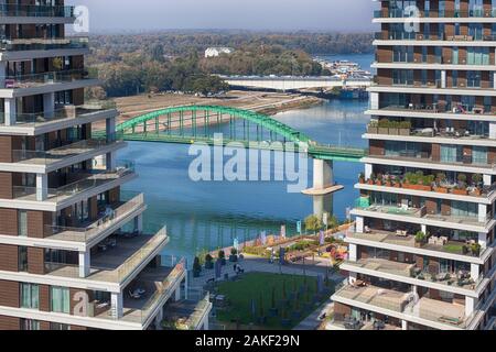 Belgrad, Serbien Oktober 15, 2019: Belgrad Waterfront Vista Residenzen. Modernes Gebäude Fassade in Belgrad. Neue Siedlung in Belgrad Savamala wi Stockfoto