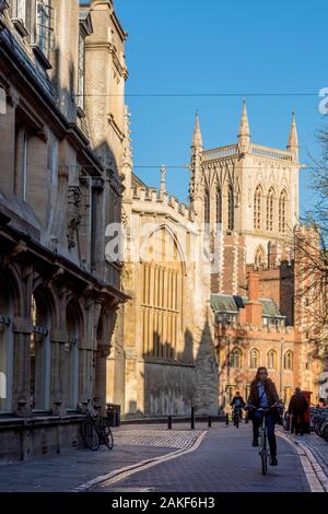 Großbritannien, England, Cambridgeshire, Cambridge, Trinity Street und St. John's College Stockfoto