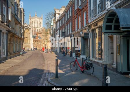 Großbritannien, England, Cambridgeshire, Cambridge, Trinity Street und St. John's College Stockfoto