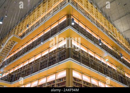 Athen, Griechenland - Dec 22, 2019: Nationale Bibliothek von Griechenland, neu in 2017, an der Snfcc in Athen Stockfoto