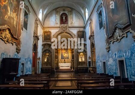 Innenraum des Kloster des Hl. Petrus von Alcantara (Convento de Sao Pedro de Alcantara), Bairro Alto, Lissabon, Portugal Stockfoto