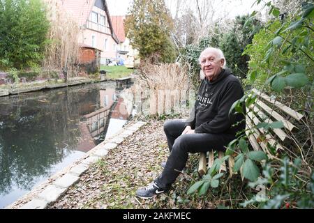 Berlin, Deutschland. 30 Dez, 2019. Peter Meyer, Keyboarder der Puhdys, in einem dpa-Interview. Quelle: Jörg Carstensen/dpa/Alamy leben Nachrichten Stockfoto