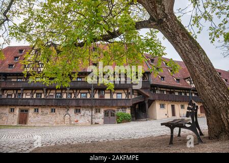 Romantische Alte Hofhaltung (Alter Hof), eine ehemalige Residenz der Bischöfe jetzt Historische Museum, Altstadt, Bayern, Deutschland, Europa. Bamberg i Stockfoto