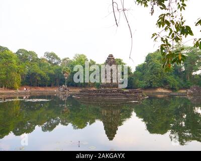 Querformat mit Reflexion des Neak Pean oder Neak Poan in Angkor Wat, Siem Reap, Kambodscha Stockfoto