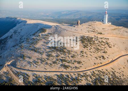 Frankreich, Vaucluse, Mont Ventoux, Malaucene (Luftbild) Stockfoto