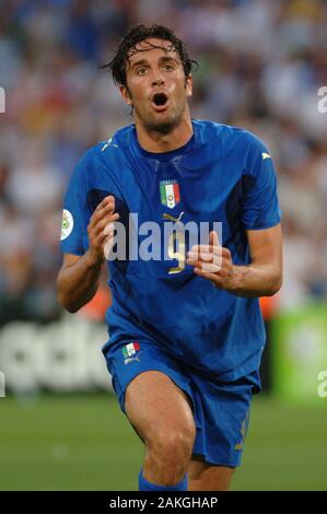 Hannover, 12. Mai 2006, FIFA WM 2006, Italien, Ghana, Gleiches beim HDI-Arena: Luca Toni während des Spiels Stockfoto