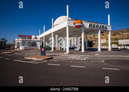 Spanien, Kanarische Inseln, Teneriffa, Los Roques, maurischen Stil Tankstelle Stockfoto