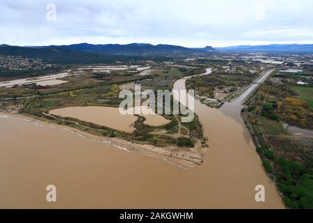 Frankreich, Var, Frejus, Mündung des Flusses l'Argens, nachdem das schlechte Wetter von Montag, November 25, 2019), auf der linken die Teiche von Villepey Stockfoto