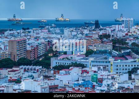 Spanien, Kanarische Inseln, Gran Canaria, Las Palmas de Gran Canaria, der Stadt, der Morgendämmerung Stockfoto