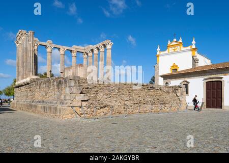 Portugal, Alentejo, Evora Stadt, Römische Tempel namens auch Diane Tempel Stockfoto