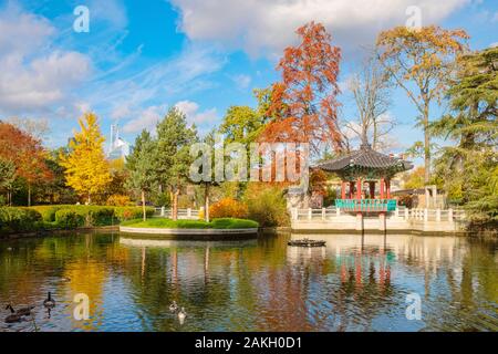 Frankreich, Paris, der Garten der Akklimatisierung im Herbst Stockfoto