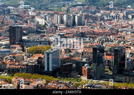 Ansicht der Stadt von Bilbao aus den Bergen Stockfoto