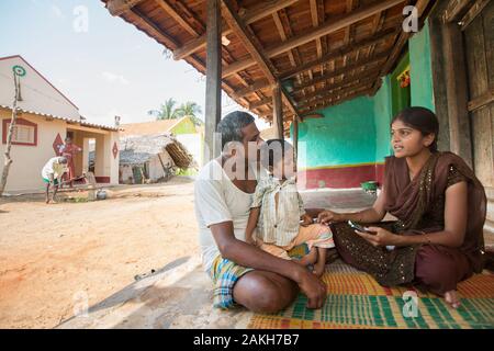 Bildunterschrift: Sammeln der Daten. Mobilität Indien und CBM mit Aptivate eingegangen, um eine einfache Sammlung von wichtigen Projekt-relevanten da zu entwickeln. Stockfoto