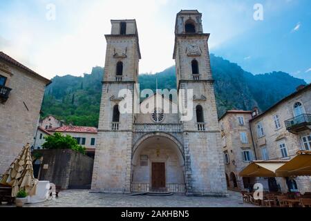 Sankt-tryphon römisch-katholische Kathedrale, Weltkulturerbe der UNESCO, Kotor, Montenegro Stockfoto