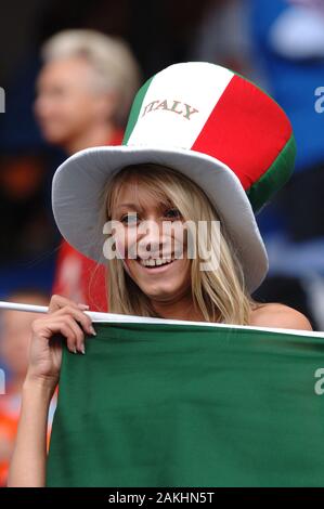 Hamburg, Deutschland, 22.06.2006: FIFA Fußball-Weltmeisterschaft Deutschland 2006, Italienischen Fans vor dem Match Italy-Czech Rep. Stockfoto