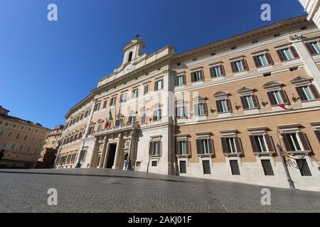 Das Montecitorio Palace, die Heimat des italienischen Parlaments in Rom Stockfoto