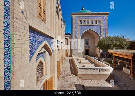 Pakhlavan Makhmoud Mausoleum, um diesem oder in der Nekropole des Khans von Chiwa, Itchan-Kala, Chiwa, Usbekistan, in Zentralasien Stockfoto