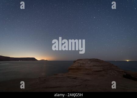 Nacht Landschaft in Playazo de Rodalquilar. Naturpark Cabo de Gata. Andalusien. Spanien. Stockfoto