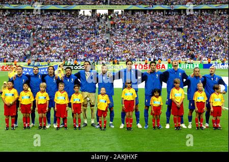 Berlin, Deutschland, 07.09.2006: FIFA WM 2006, Finale Italien-frankreich Olympiastadion, italienische Fußballnationalmannschaft beafore der Mach. Stockfoto