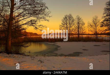 Diese wunderschönen Sonnenuntergang Stimmung war Am Kellersee in Malente fotografiert. Stockfoto