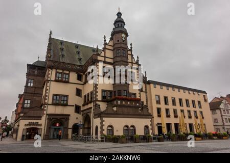 Das alte Rathaus am Markt in Schweinfurt, Bayern. Stockfoto