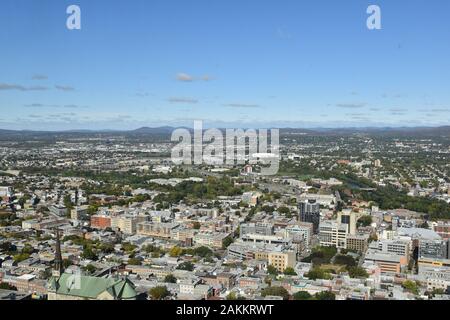 Vom Observatoire de la Capitale, Ville de Quebec, Quebec, Kanada, Blick auf Quebec City, den Saint Lawerence River und die Umgebung Stockfoto