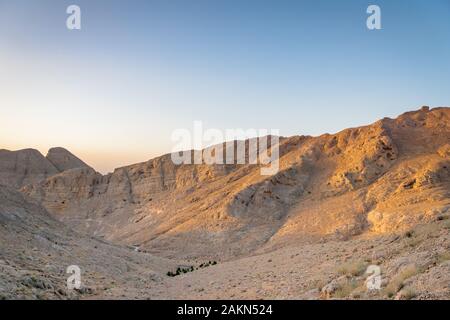 Mount Soffeh Ansicht in Isfahan bei Sonnenuntergang - Mount Soffeh ist ein Berg, nur südlich der Stadt Isfahan Stockfoto