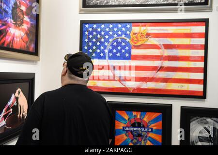 Hollywood, FL, USA. 09 Jan, 2020. Rick Allen des Def Leppard Kunst Ausstellung im Wentworth Galerie im Seminole Hard Rock Hotel & Casino am 9. Januar 2020 in Hollywood, Florida. Quelle: MPI04/Medien Punch/Alamy leben Nachrichten Stockfoto