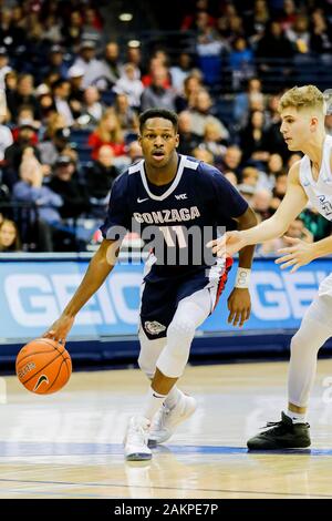 Januar 9, 2020: NCAA Basketball 2020: Gonzaga Bulldogs guard Joel Ayayi (11) dribbelt während der ersten Hälfte gegen San Diego Toreros JAN 09 @ Jenny Craig Pavillon - San Diego, CA. Photo Credit: Michael Cazares/Cal Sport Media Stockfoto