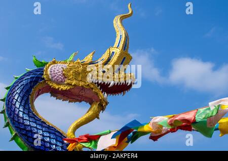 Leiter der großen Nagas-Statue in Chiang Rai, Thailand Stockfoto