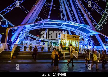 Bangkok, Thailand - 30. Oktober 2019: Asiatique The Riverfront in Bangkok Night Shopping am Basar am Fluss. Stockfoto