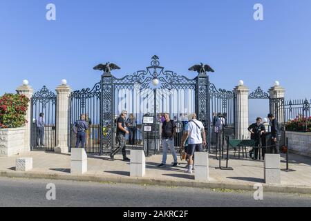 Eingangstor, Bahai Gärten, Haifa, Israel Stockfoto