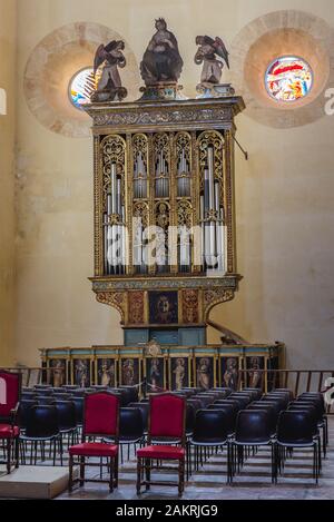 Orgeln in der Basilika Kathedrale der Verklärung in Cefalu Stadt und Gemeinde an der Tyrrhenischen Küste von Sizilien, Italien Stockfoto